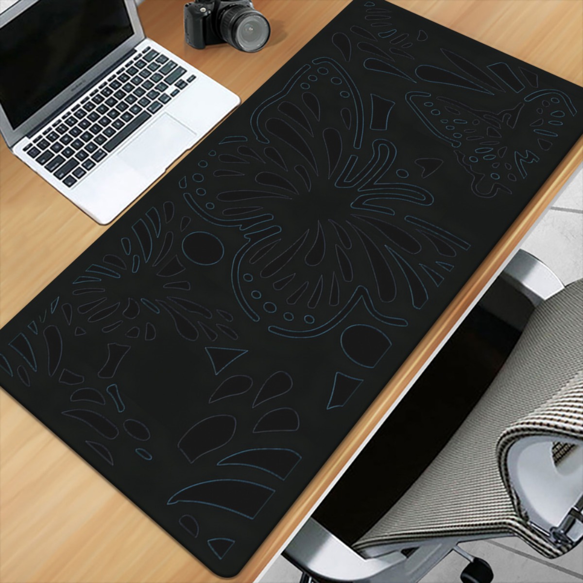 Merk Floral Black Iron Art Bur - Gaming Keyboard Brand recensie en prijs